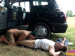 Leie, Blasen, Auto, Hundestellung, Aufs gesicht abspritzen, Handjob, Hd, Im freien