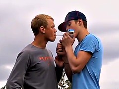 Amateur, Plage, Grosse bite, Homosexuelle, Hard, De plein air, Fumer