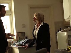 Pascalssubsluts - submissive milf nailed by Pascal White