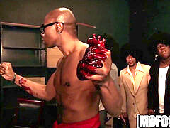 黒人, ヤリマンの