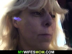 Blonde, Sucer une bite, Tir de sperme, Mature, De plein air