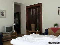 エロ熟女, グループ, ハードコア, 熟年, 淫乱熟女, 小柄, 叫ぶ, 三人