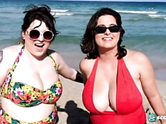 Толстушки, Большая жопа, Брюнетки, Пухленькие, Пальцем, Мастурбация, Соло, Стриптизерша