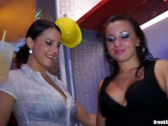 Cfnm, Puppe, Hd, Interrassisch, Lingerie, Strümpfe, Swingers, Tätowierung