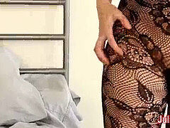 Penetracion con dedos, Lencería, Masturbación, Madres para coger, Mamá, Bragas, Solo, Medias largas