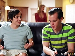 Grote mammen, Jurk, Hakken, Moeder die ik wil neuken, Moeder, Spaans, Tatoeage, String