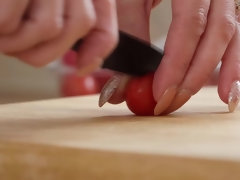 Kont, Rondborstig, Jurk, Keuken, Leer, Masturbatie, Kut duiken, Kousen