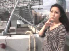 アジア人, デカチン, 中出し, 毛深い, ハードコア, 淫乱熟女, ヤリマン, 三人