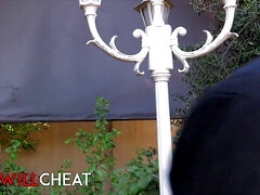 Bedriegen, Klietelaar, Vingeren, Hd, Lesbisch, Natuurlijke tieten, Kut duiken, Tatoeage