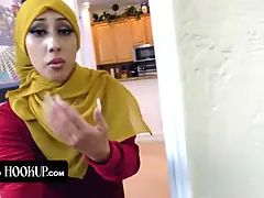 アメリカ人, アラブ, デカ尻, デカパイ, 着衣女と全裸男, イく瞬間, オーガズム, 妻