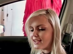 Teen exchanges her wet pussy for a handful of cash