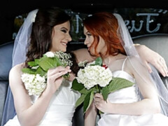 Grosser arsch, Fingern, Küssen, Lecken, Muschi, Rotschopf, Strapon, Spielzeuge