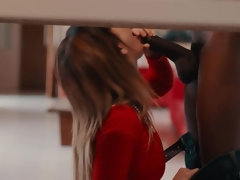 Tetas grandes, Negro, Mamada, Morena, Garganta profunda, Corridas faciales, Sexo duro, Interracial