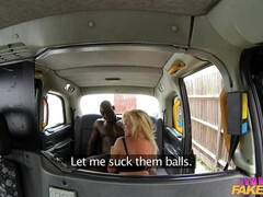 Черные, Минет, В машине, Межрасовый секс, Лизание, На природе, Киски, Лизание жопы