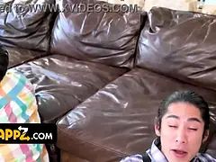 Stellung 69, Asiatisch, Blondine, Blasen, Flotter vierer, Handjob, Party, Schreiend