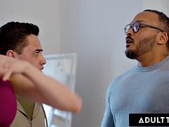 Tetas grandes, Atrapados, Cornudo, Sexo duro, Madres para coger, Pezones, Chupando, Tetas