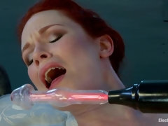 Anal, Bondage domination sadisme masochisme, Gode, Femme dominatrice, Humiliation, Lesbienne, Douleur, Chatte