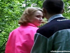 Anal, Gros cul, Grosse bite, Sucer une bite, Brunette brune, Seins naturels, Adolescente, Rétro ancien