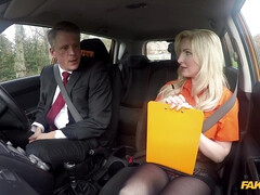 Blond, Pijpbeurt, Brits, Auto, Hondjeshouding, Likken, Kut duiken, Tieten likken