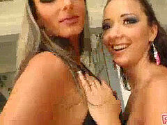 Europeo, Penetracion con puños, Lesbiana