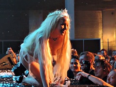 Blondine, Fetisch, Hardcore, Öffentlich, Russisch, Solo, Titten