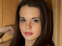 フェラチオ, バック, 手コキする, キス, サウナ, 剃毛, ティーン, オッパイの
