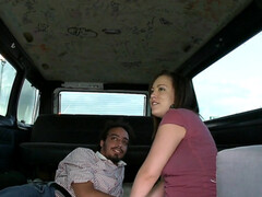 Gros cul, Sucer une bite, Brunette brune, Tir de sperme, Faciale, Branlette thaïlandaise, Hard, Seins naturels