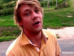 Arsch, Geile alte tussi, Hundestellung, Milf, Natürlichen titten, Tätowierung