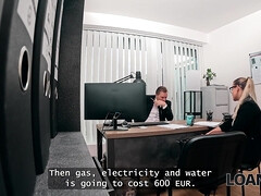 Grosser arsch, Grosse titten, Europäisch, Hardcore, Büro, Realität, Verführt, Strümpfe