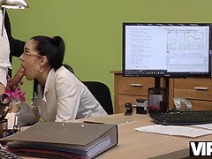 18, 面接, フェラチオ, 茶髪の, チェコ, お金, ハメ撮り, ティーン