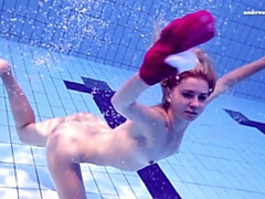 18 ans, Femelle, De plein air, Piscine, Public, Douche, Solo, Adolescente