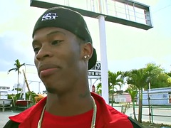 Leie, In den arsch, Schwarz, Schwul, Interrassisch, Im freien, Öffentlich, Tätowierung