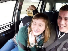 デカ尻, デカパイ, 車, バック, 指いじり, 叫ぶ, ストリッピング, ティーン