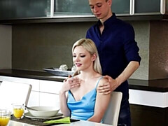 18 jaar, Anaal, Grote kont, Grote lul, Blond, Pijpbeurt, Tiener, Tieten likken