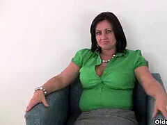 Brits, Oudere vrouw, Huisvrouw, Rijpe lesbienne, Nylonstof, Panty, Kousen