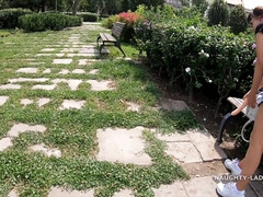 Russian mom - Toy bench - Public outdoor flashing