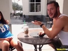 Arsch, Tussi, Blasen, Braunhaarige, Vollbusig, Pummelig, Schwanz, Hardcore