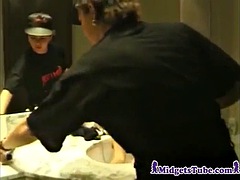 Grosse bite, Brunette brune, Hard, Naine, Mère que j'aimerais baiser