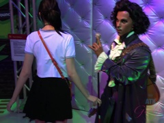 Enthousiasteling, Vriendin, Masturbatie, Gezichtspunt, Geschoren, Rok, Roken, Tieten likken