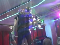 衣服着たままセックス, ダンス, 異人種間, レズビアン, オージー, ポルノスター, サテン, 濡れ
