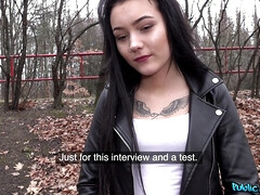 Amateur, Sucer une bite, Branlette thaïlandaise, Cuir, Seins naturels, Pov, Tatouage, Mouillée