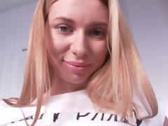 Blonde, Sucer une bite, En levrette, Exam, Faciale, Petite amie, Hd, Pov