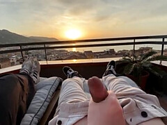 Paar, Sperma im mund, Spermaladung, Handjob, Im freien, Pov, Öffentlich, Jungendliche (18+)