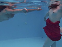 Gros seins, Blonde, Petite amie, Hongroise, Piscine, Actrice du porno, Russe, Nénés