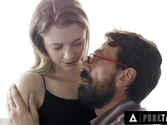 Beauté, Blonde, Sucer une bite, Plantureuse, Classique, Queue, Avaler, Nénés