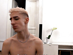 Amateur, Sucer une bite, Tir de sperme, Gorge profonde, Homosexuelle, Branlette thaïlandaise, Pov, Réalité