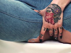 Fille latino, Pute, Softcore, Solo, Tatouage