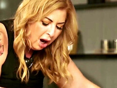 Grosse titten, Blondine, Fesselspiele, Betrug, Handjob, Hd, Reif, Natürlichen titten