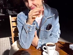 Brunette brune, Éjaculation interne, Mignonne, En levrette, Seins naturels, Chatte, Adolescente, Pute