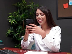 Brunette brune, Habillées, Doigter, Masturbation, Chatte, Secrétaire, Solo, Webcam